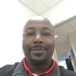 Meet your Posher, Nakia